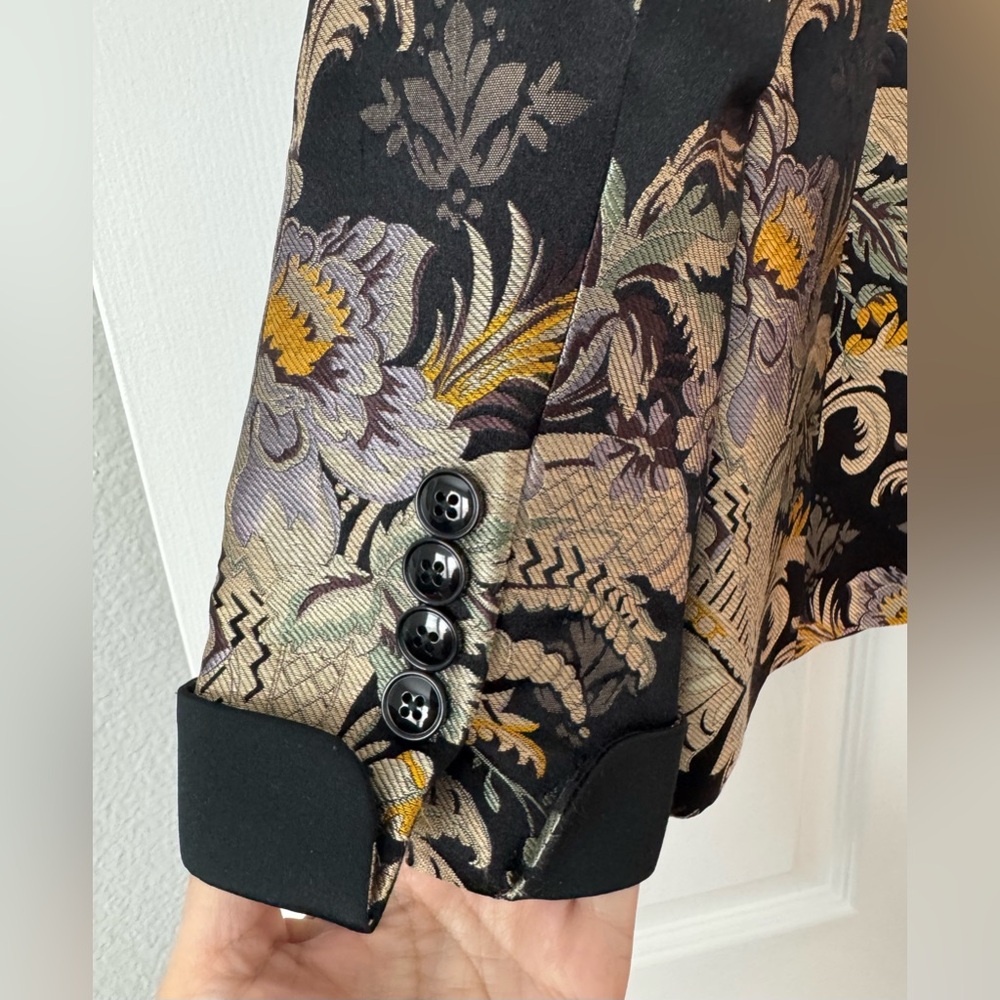 Ralph Lauren Purple Label Elegant Silk Patterned Blazer - Picture 4 of 13